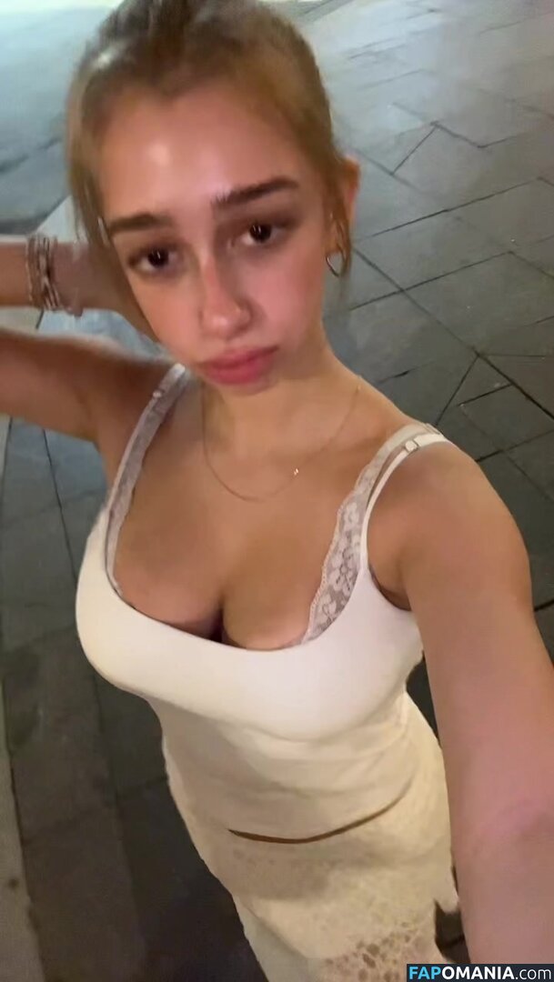 https: / sofyaplotnikova / xsofya_x Nago OnlyFans  Przeciekłe zdjęcie #17