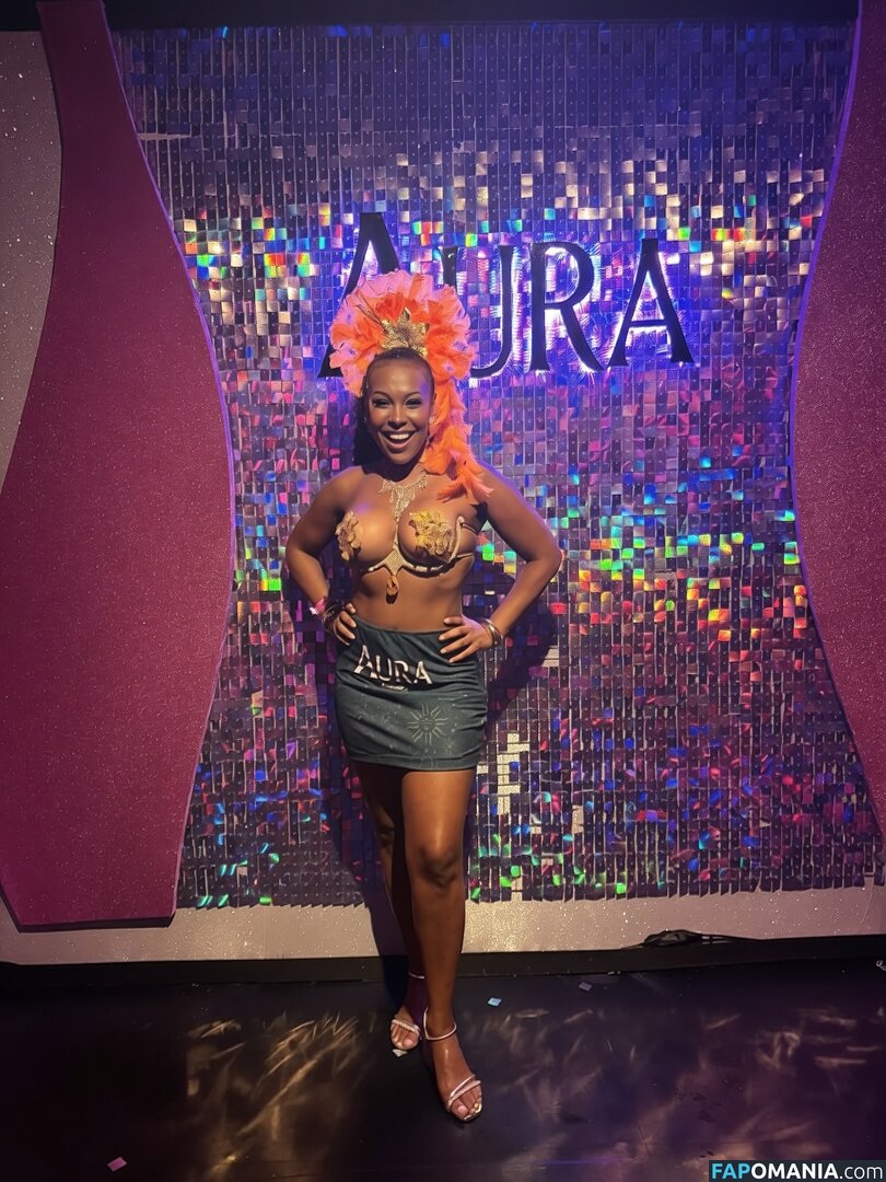 BBB 4 / Solange Vega / https: / solvegaoficial Nago OnlyFans  Przeciekłe zdjęcie #8
