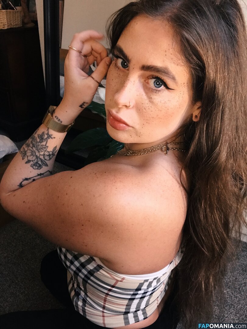 motherr_gucci / somethinginconspicuous Nago OnlyFans  Przeciekłe zdjęcie #5