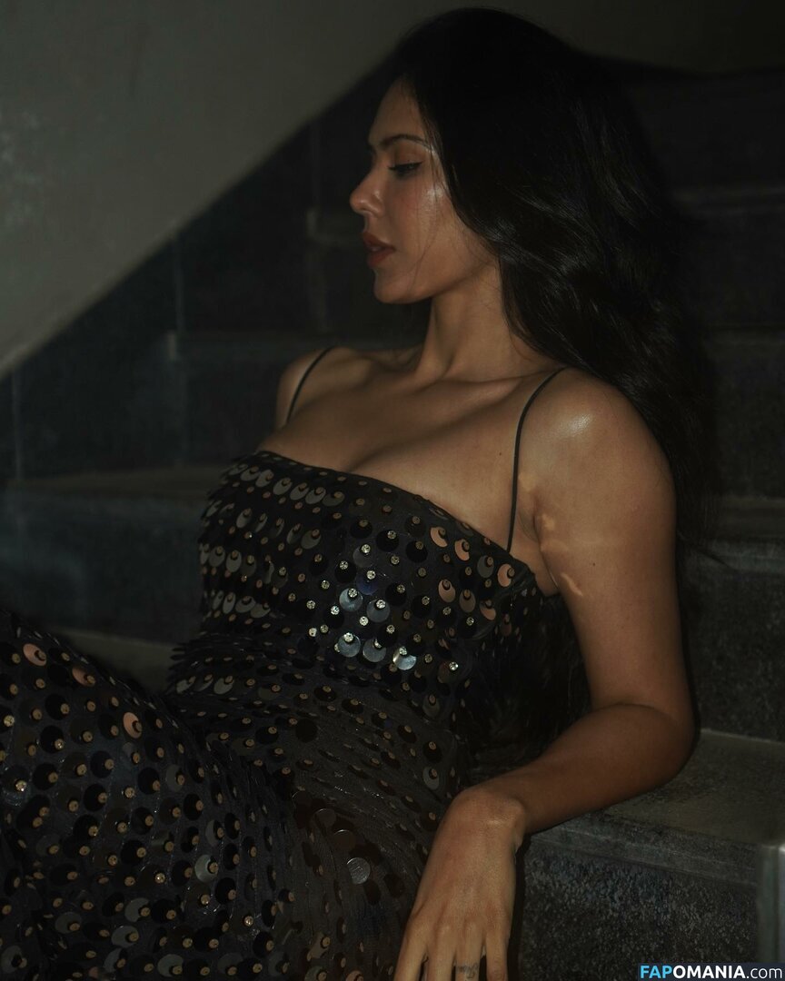 Sonam Bajwa / bajwasonam / sonambajwa Nago OnlyFans  Przeciekłe zdjęcie #18