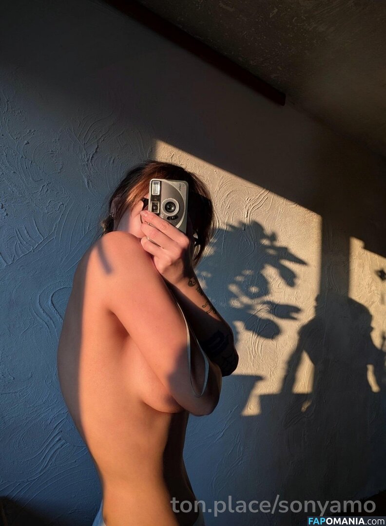 SonyaMO / sonyamoanddough Nago OnlyFans  Przeciekłe zdjęcie #9