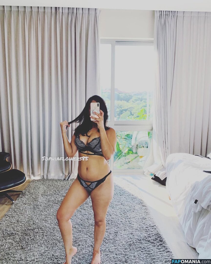 Sophia Abdalla / Sophiatheminx / https: Nago OnlyFans  Przeciekłe zdjęcie #8