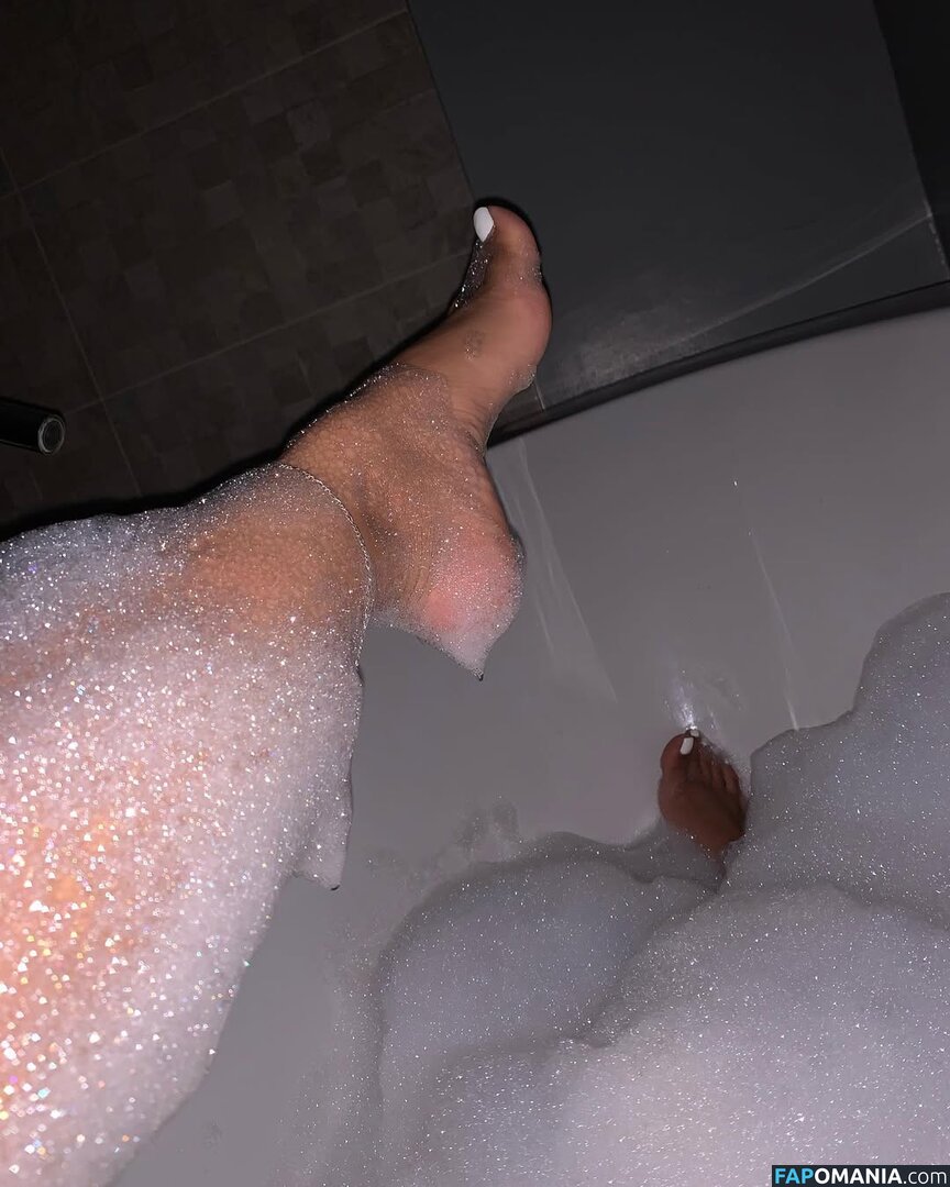Sophia Abdalla / Sophiatheminx / https: Nago OnlyFans  Przeciekłe zdjęcie #13