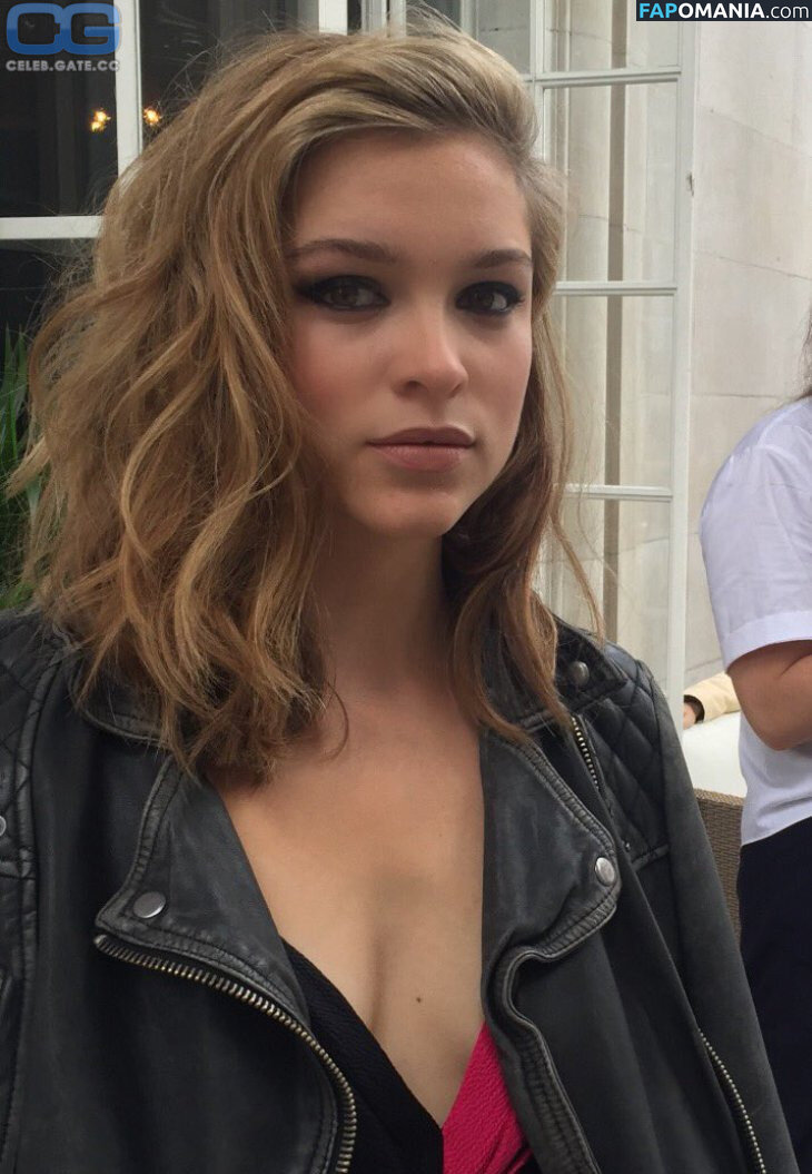 Sophie Cookson Nago OnlyFans  Przeciekłe zdjęcie #3