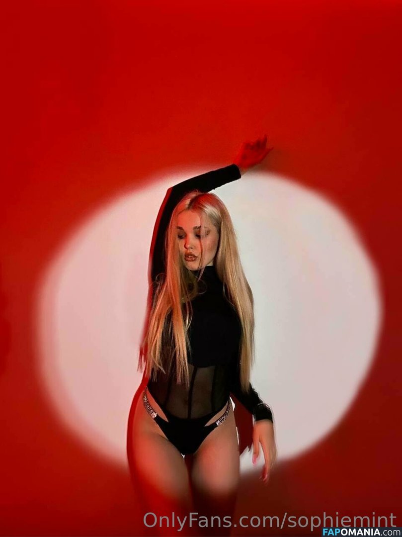 sophie_linfordd / sophiebbface Nago OnlyFans  Przeciekłe zdjęcie #4
