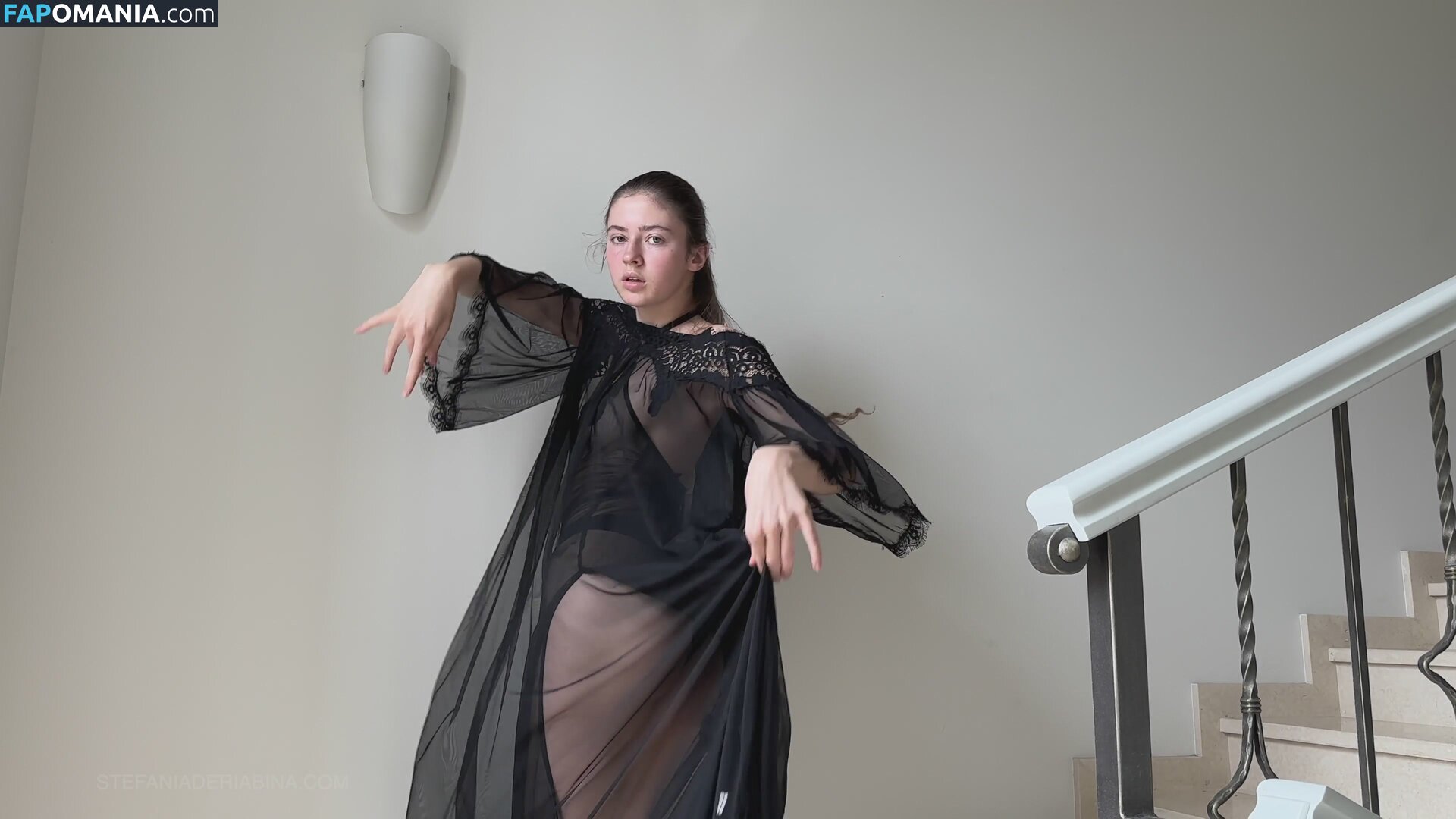 Derwald / Stefania Deriabina / st.efania4105 / xostefania Nago OnlyFans  Przeciekłe zdjęcie #4