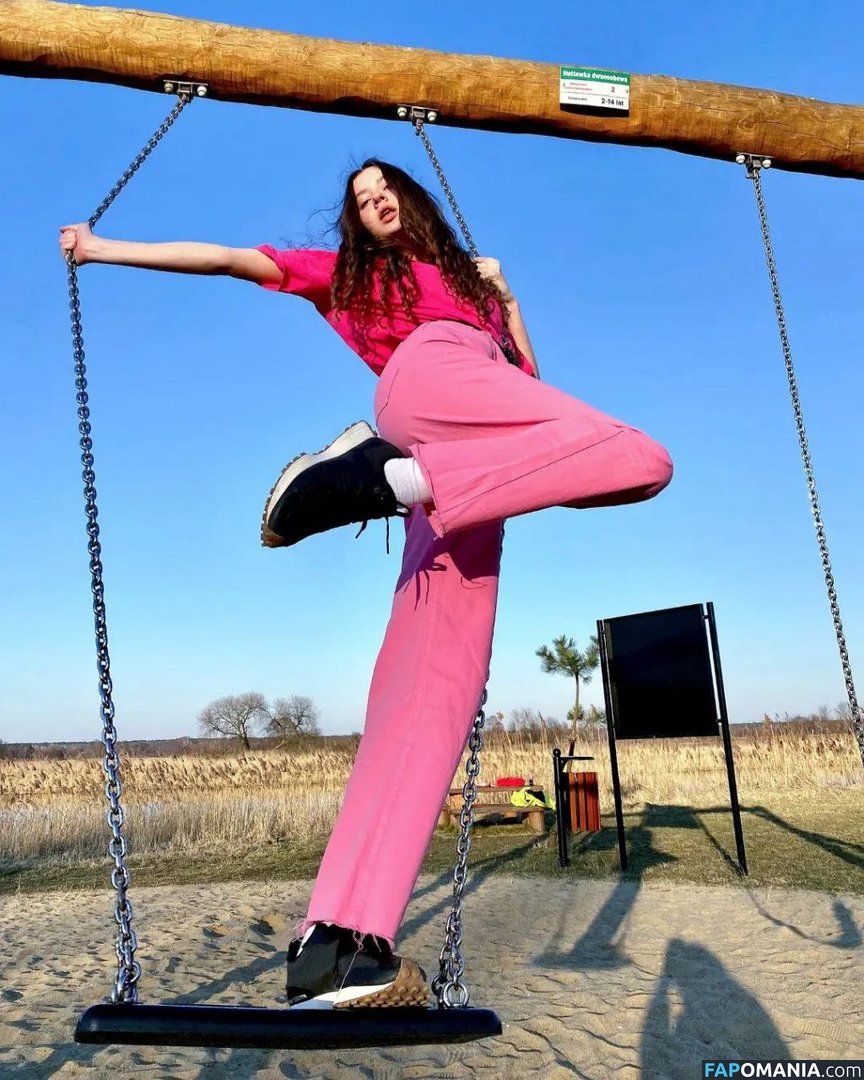 Derwald / Stefania Deriabina / st.efania4105 / xostefania Nago OnlyFans  Przeciekłe zdjęcie #83