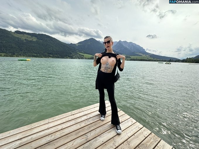 Stella von Monroe / stellavonmonroe Nago OnlyFans  Przeciekłe zdjęcie #7