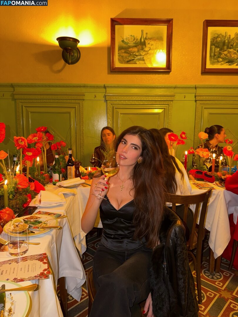 Stephanie Nassar / nassarstephanie Nago OnlyFans  Przeciekłe zdjęcie #5