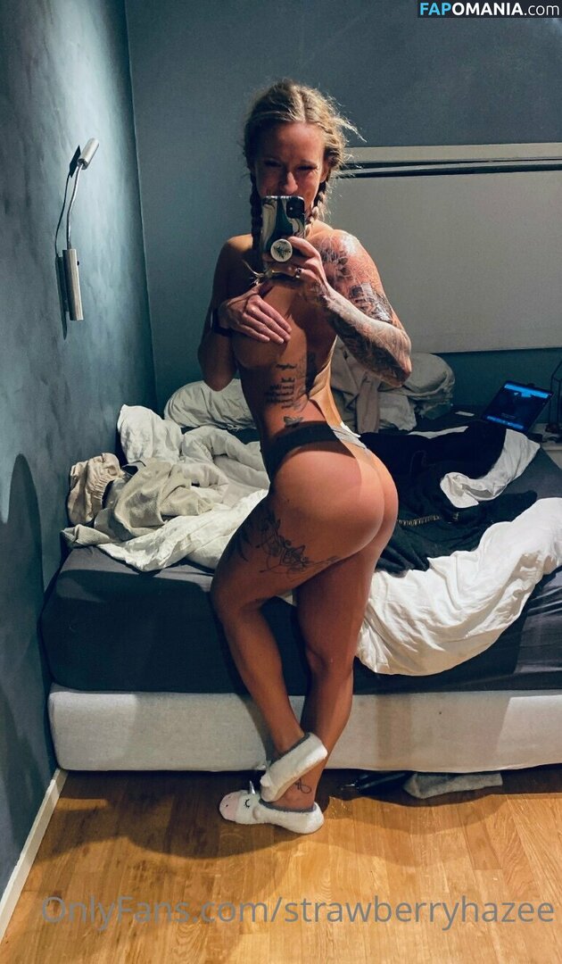strawberryhazee Nago OnlyFans  Przeciekłe zdjęcie #5