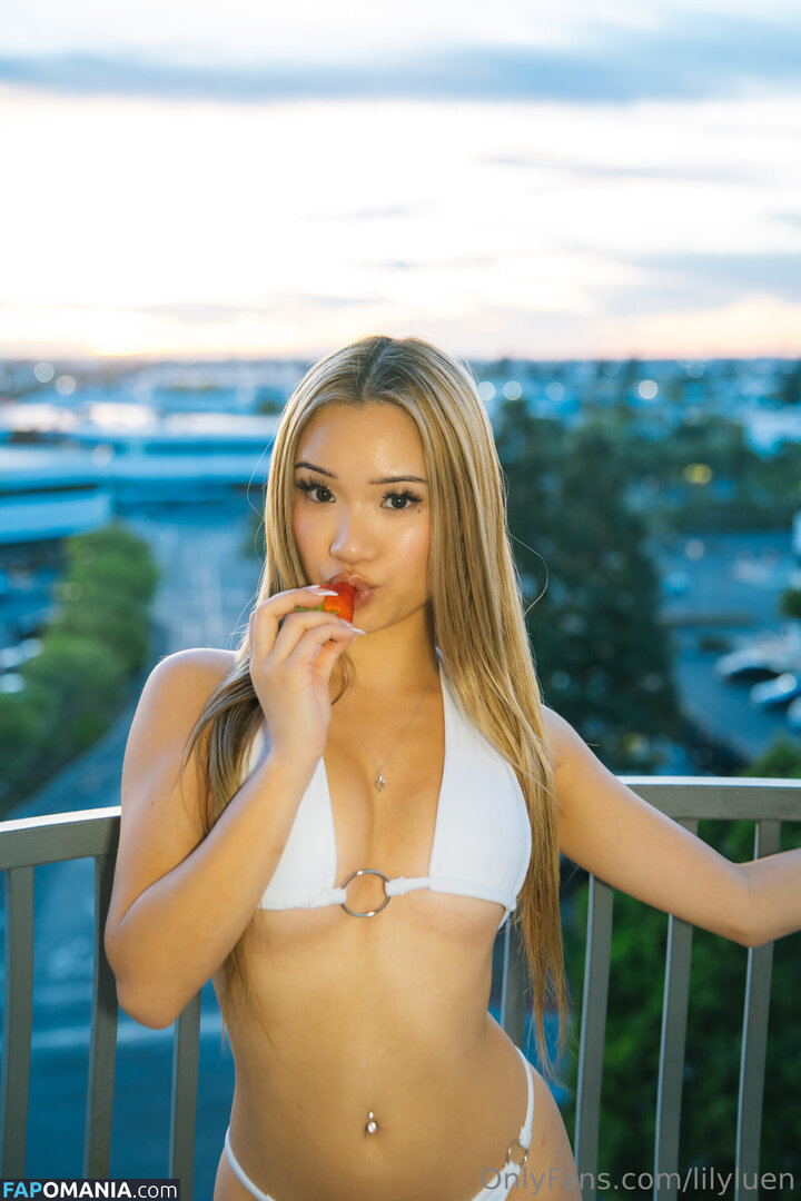 Lily Luen / Strawbunnyloop / lily.luen Nago OnlyFans  Przeciekłe zdjęcie #6