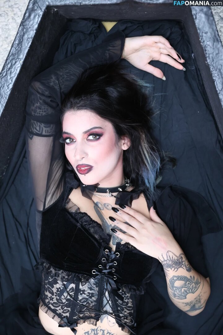 succubus.inked Nago OnlyFans  Przeciekłe zdjęcie #3