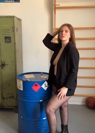 huladew / juliamia_official / suesses.rot Nago OnlyFans  Przeciekłe zdjęcie #62