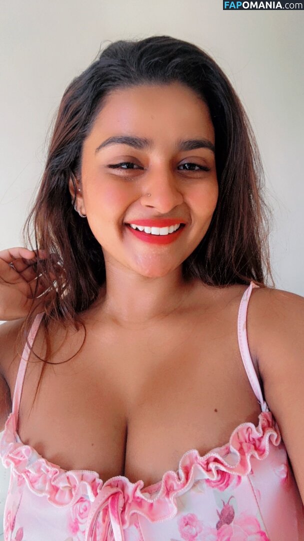 Suhana Khan / __suhuuu__ Nago OnlyFans  Przeciekłe zdjęcie #1