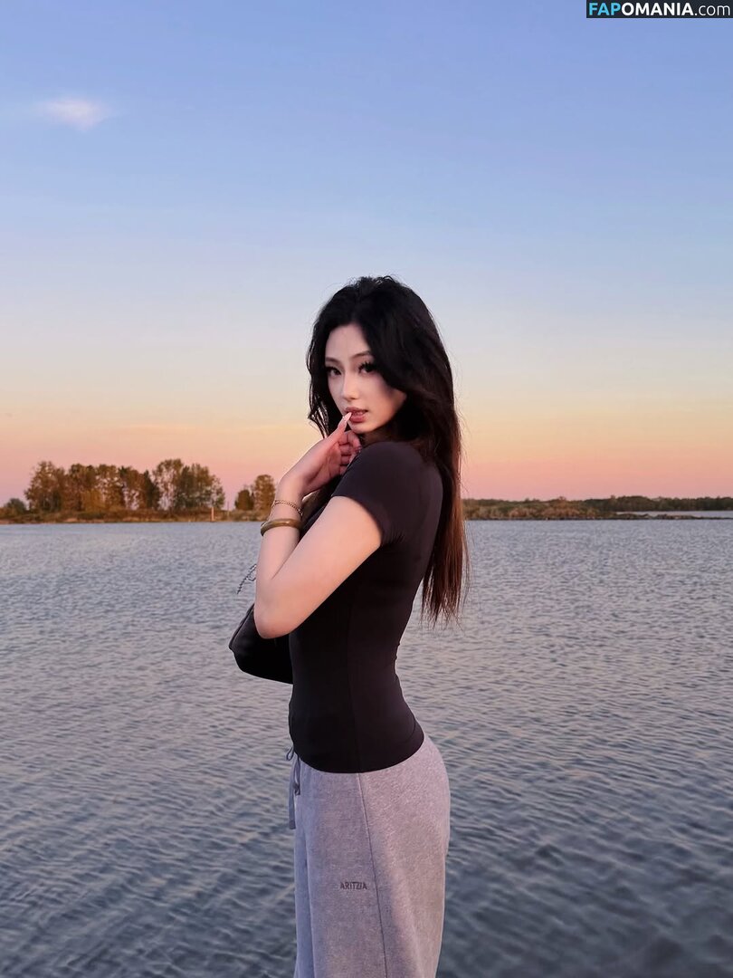 Susansunn / https: / susan_sun17 Nago OnlyFans  Przeciekłe zdjęcie #9