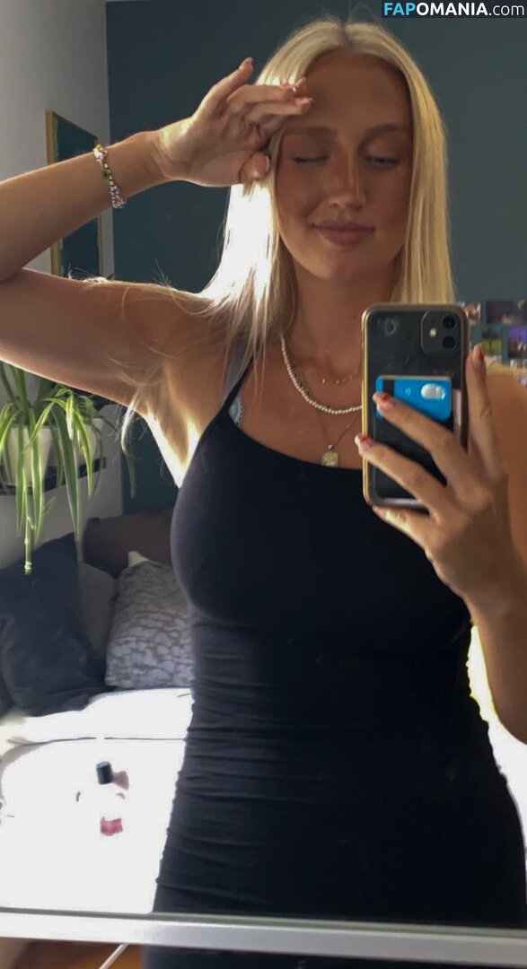 Swedish Girls / alexandratsolakidis / beautifulgirlsofsweden Nago OnlyFans  Przeciekłe zdjęcie #3