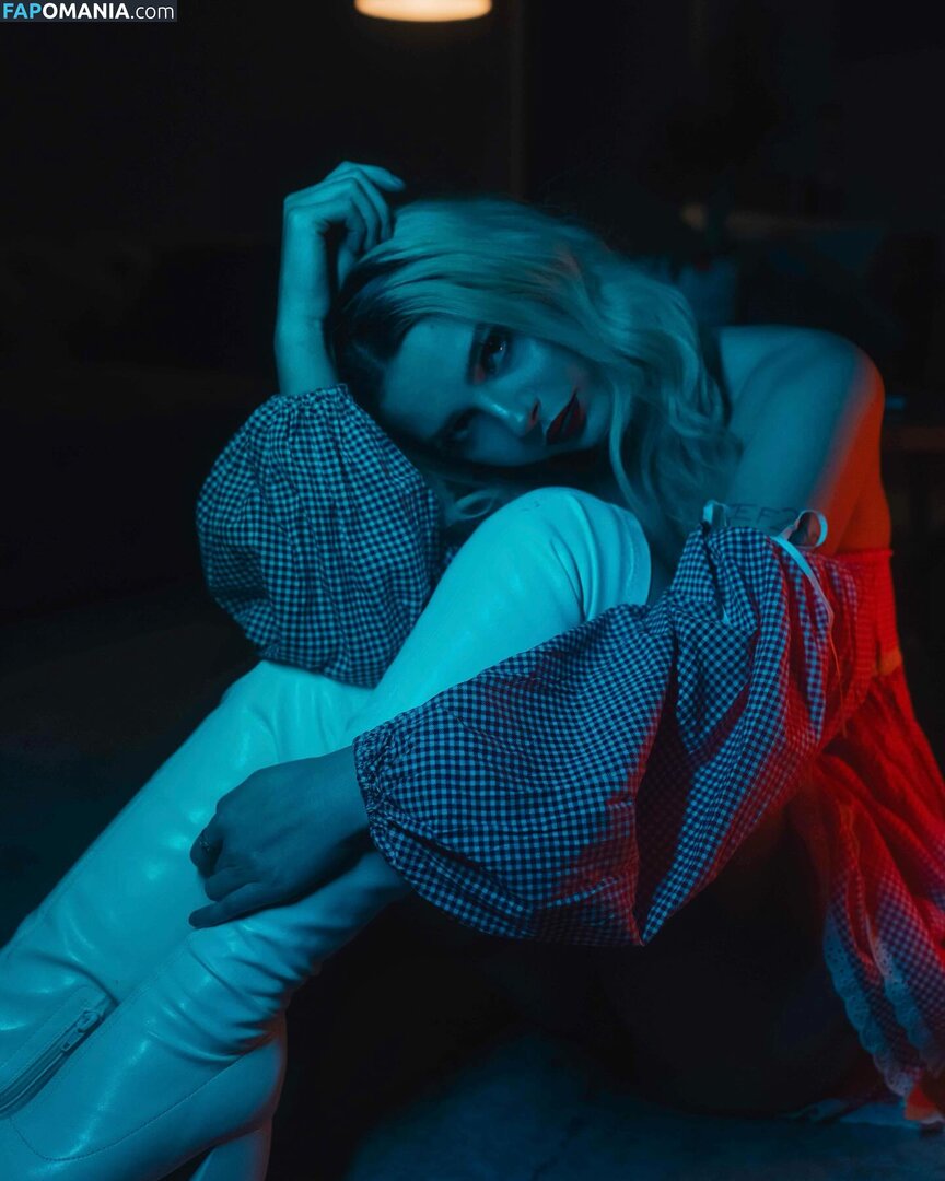 Sweetdistortion / sasha_simple Nago OnlyFans  Przeciekłe zdjęcie #2