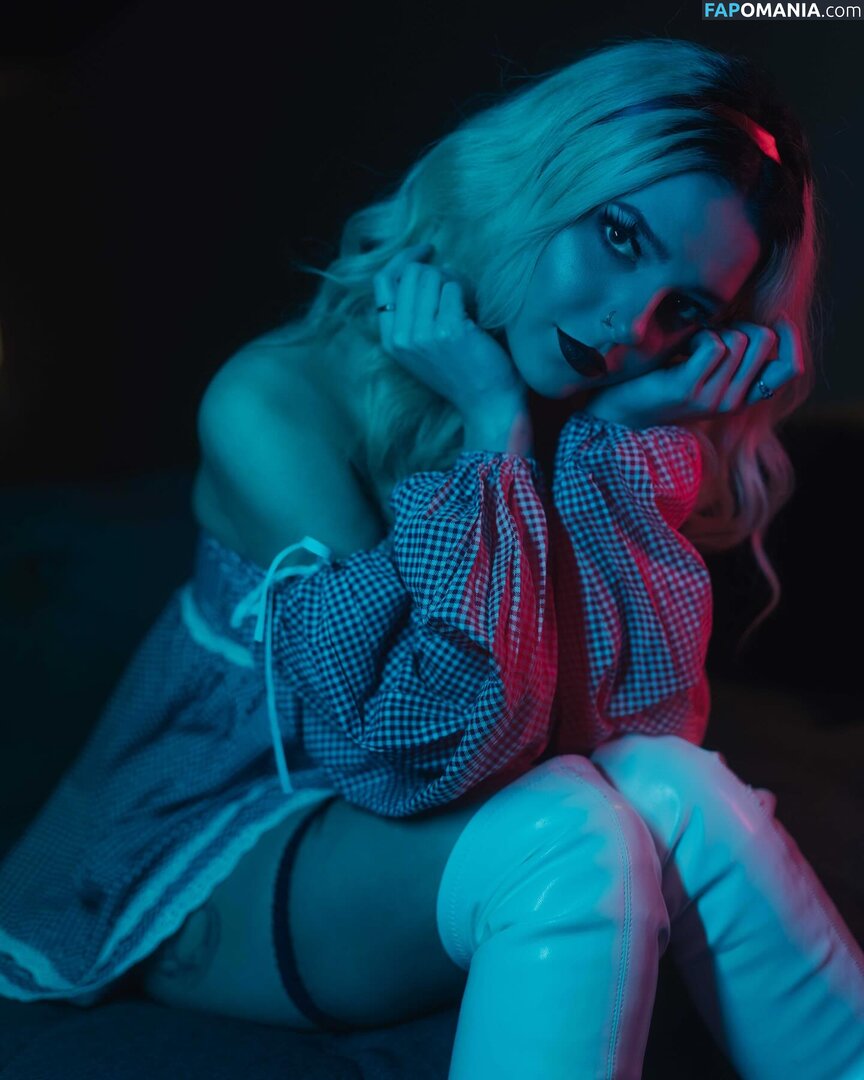 Sweetdistortion / sasha_simple Nago OnlyFans  Przeciekłe zdjęcie #3