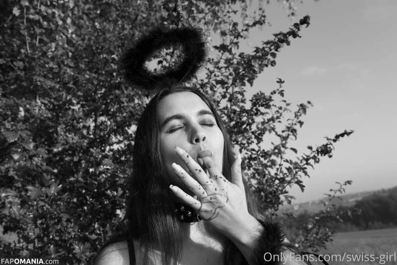 Swiss-Girl / https: / swiss-girl-vip / swissgirlvanessa Nago OnlyFans  Przeciekłe zdjęcie #17