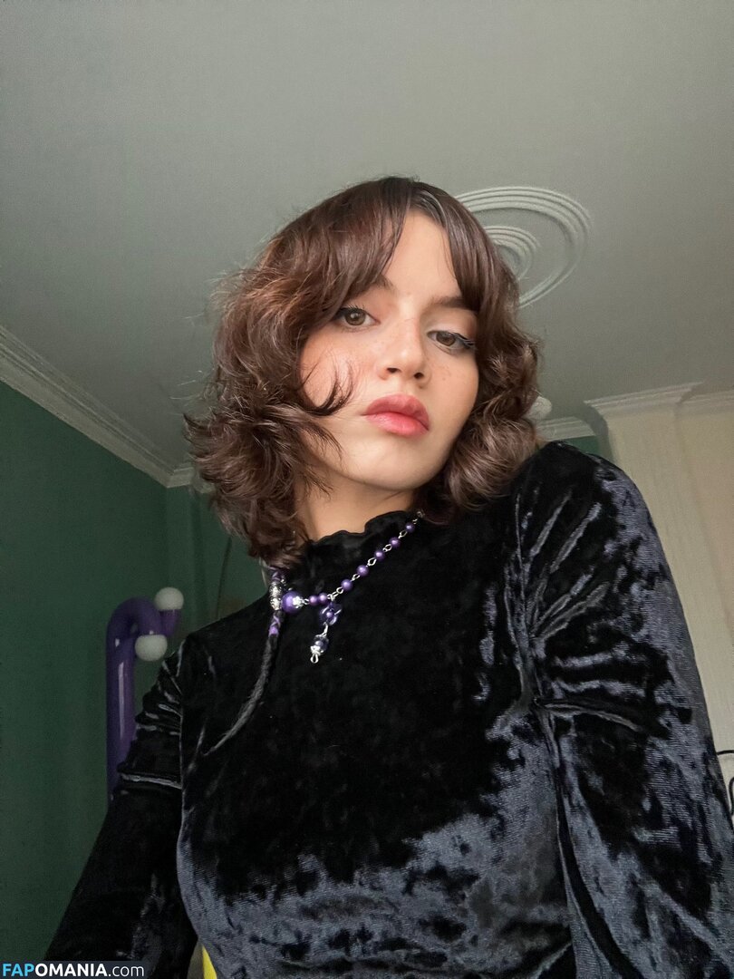 https: / takordack / tinaa.haghani Nago OnlyFans  Przeciekłe zdjęcie #2