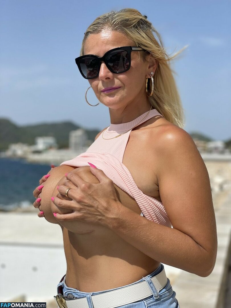 Tarba Firuta / ladydina16 / ladydina163 / niconicoleta088 Nago OnlyFans  Przeciekłe zdjęcie #2
