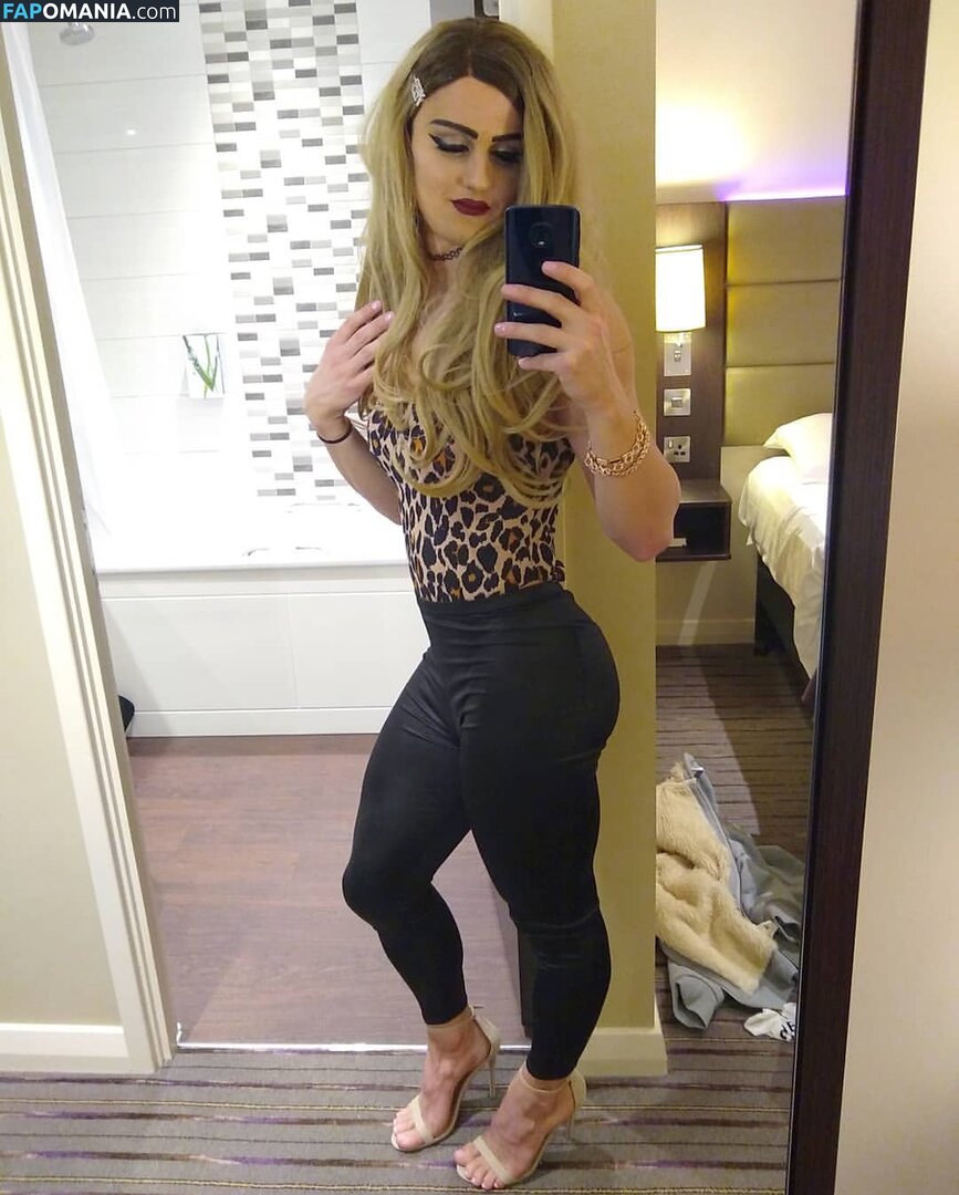 tayrosiee Nago OnlyFans  Przeciekłe zdjęcie #6