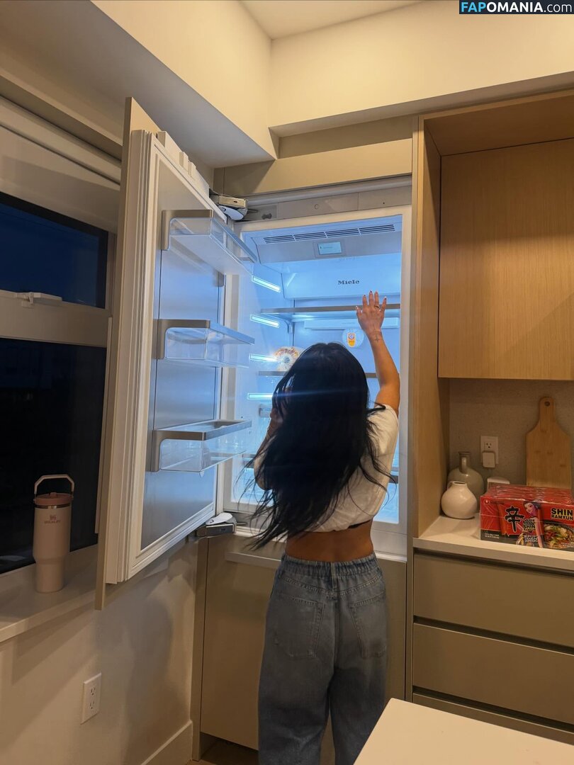 Teamchoon / cocochoobi / https: Nago OnlyFans  Przeciekłe zdjęcie #1