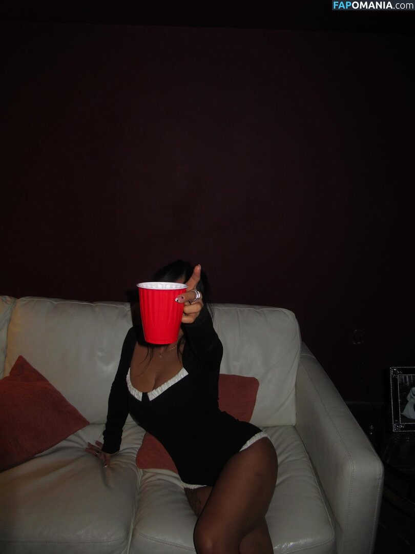 Teamchoon / cocochoobi / https: Nago OnlyFans  Przeciekłe zdjęcie #6