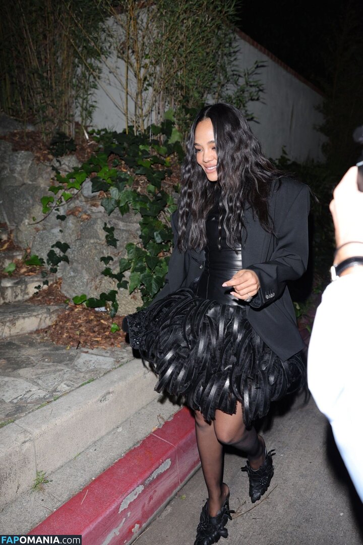 Tessa Thompson / tessamaethompson / tessathompsonx Nago OnlyFans  Przeciekłe zdjęcie #8