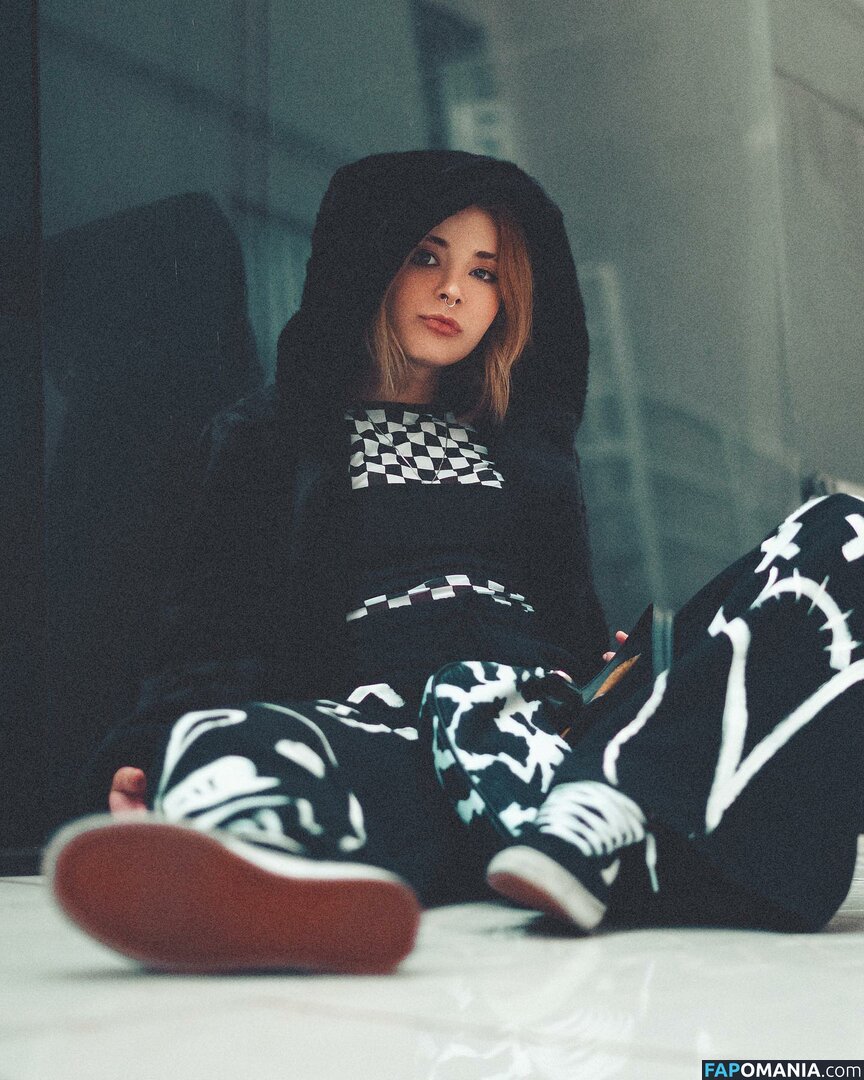 Thaiga / loud_thaiga Nago OnlyFans  Przeciekłe zdjęcie #2