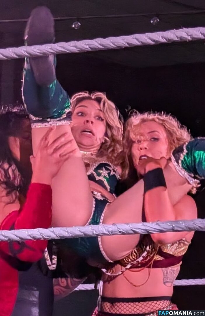 Thea Hail / theahail_wwe Nago OnlyFans  Przeciekłe zdjęcie #5