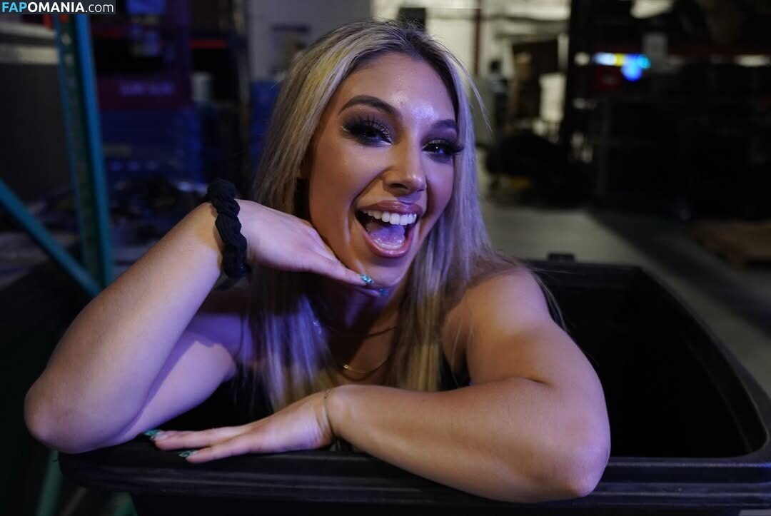 Thea Hail / theahail_wwe Nago OnlyFans  Przeciekłe zdjęcie #7