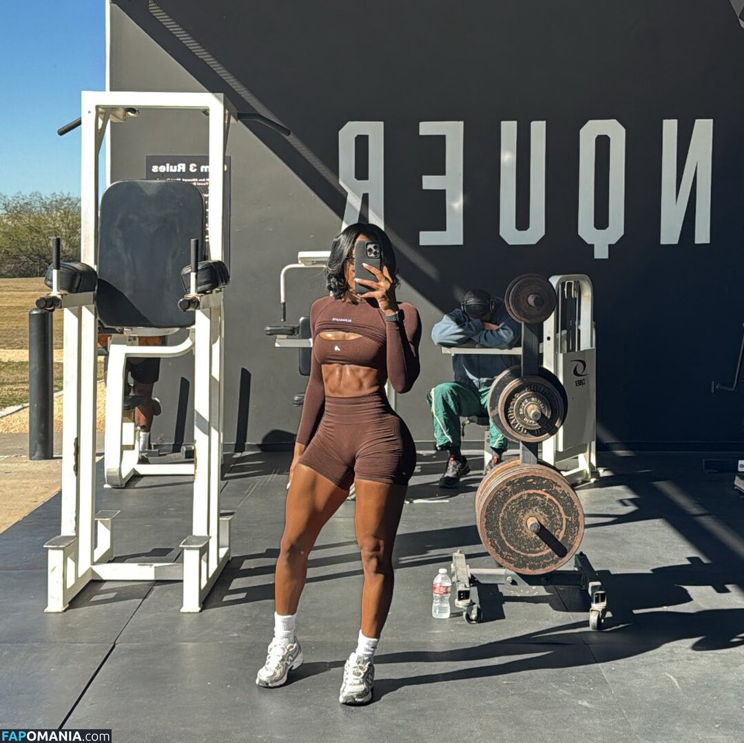 T.hoowww / Tiara Howard Nago OnlyFans  Przeciekłe zdjęcie #19