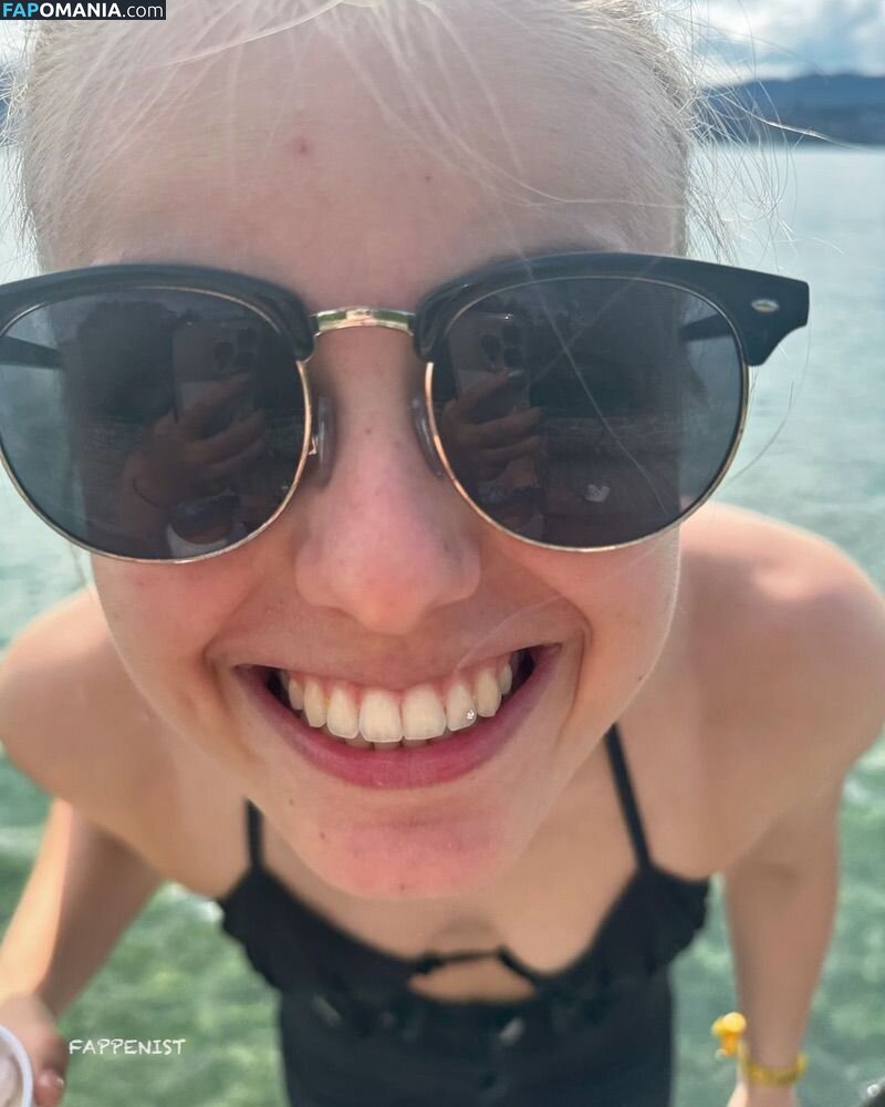Tina Hausmann Nago OnlyFans  Przeciekłe zdjęcie #5