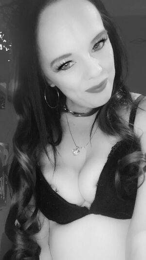 Titchgurl