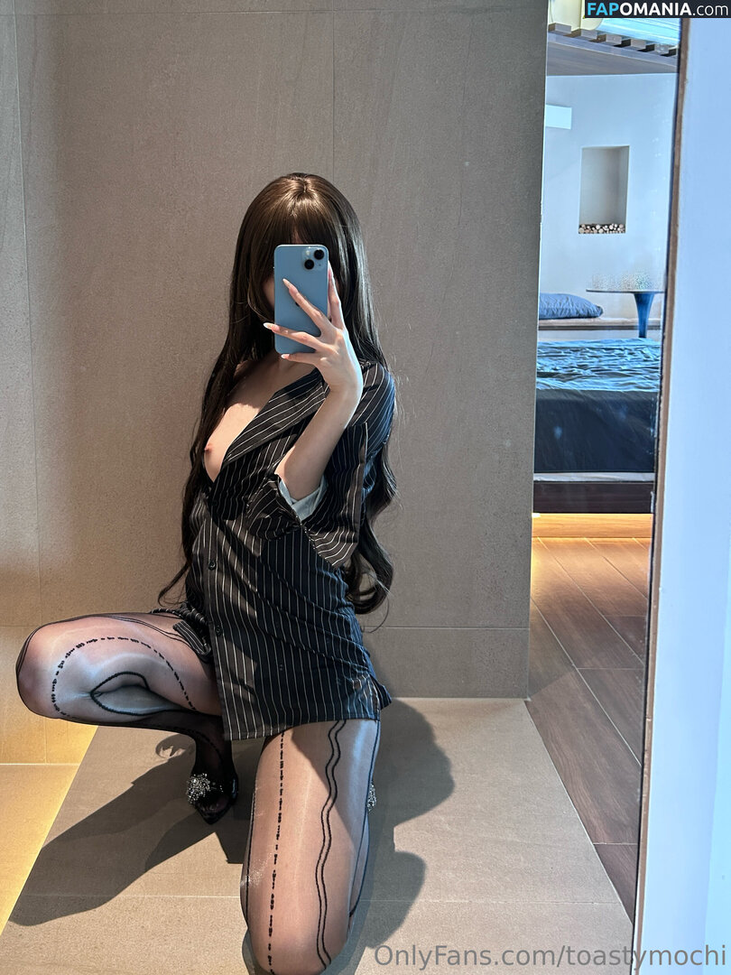 Toastymochi1 / https: / toastymochi Nago OnlyFans  Przeciekłe zdjęcie #3