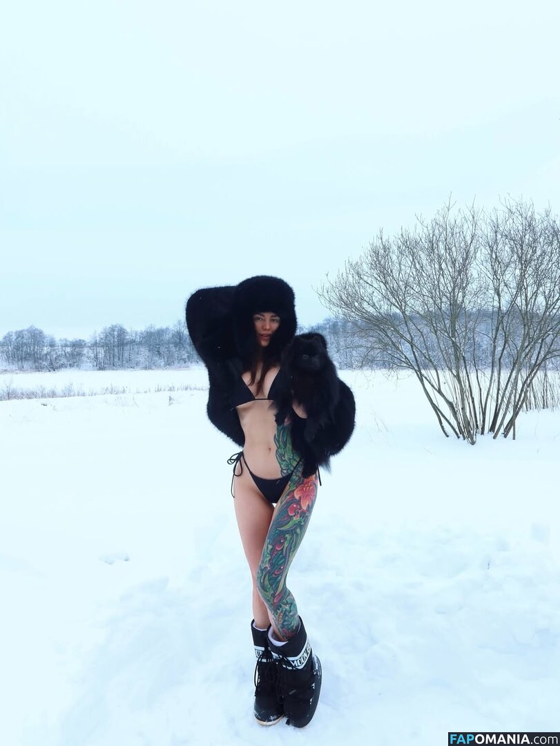 Toma Zhdanova / tomato_mood Nago OnlyFans  Przeciekłe zdjęcie #2