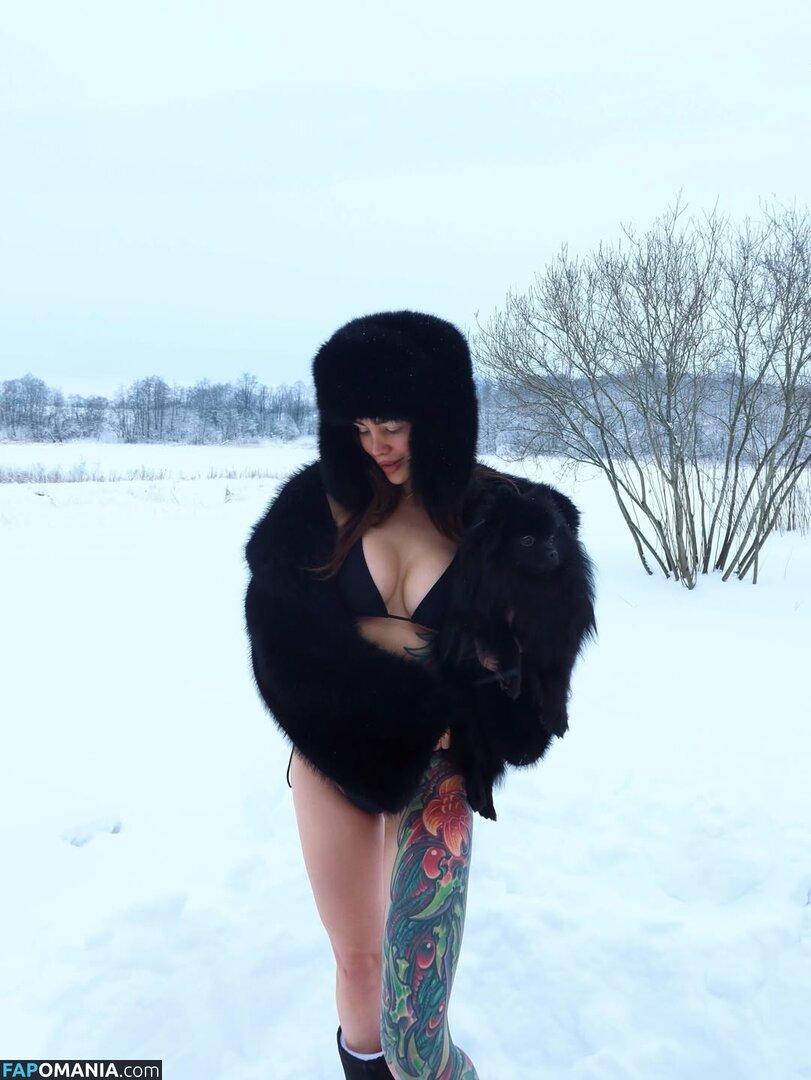 Toma Zhdanova / tomato_mood Nago OnlyFans  Przeciekłe zdjęcie #5