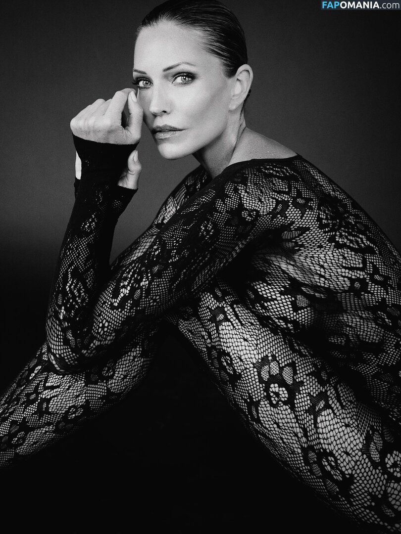 Cylon / Tricia Helfer / officialtriciahelfer / triciahelfer Nago OnlyFans  Przeciekłe zdjęcie #167