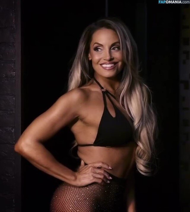 Trish Stratus / https: / trishstratus / trishstratuscom Nago OnlyFans  Przeciekłe zdjęcie #1479