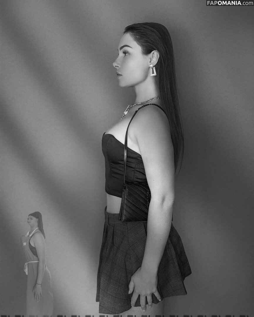 Tslanaxoxo / Yourlanatgirl / Yourlittlelana Nago OnlyFans  Przeciekłe zdjęcie #41