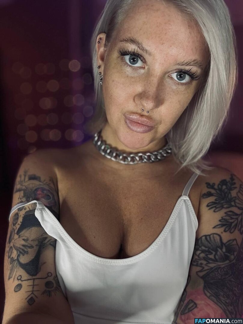Tykioty Miley Nago OnlyFans  Przeciekłe zdjęcie #3