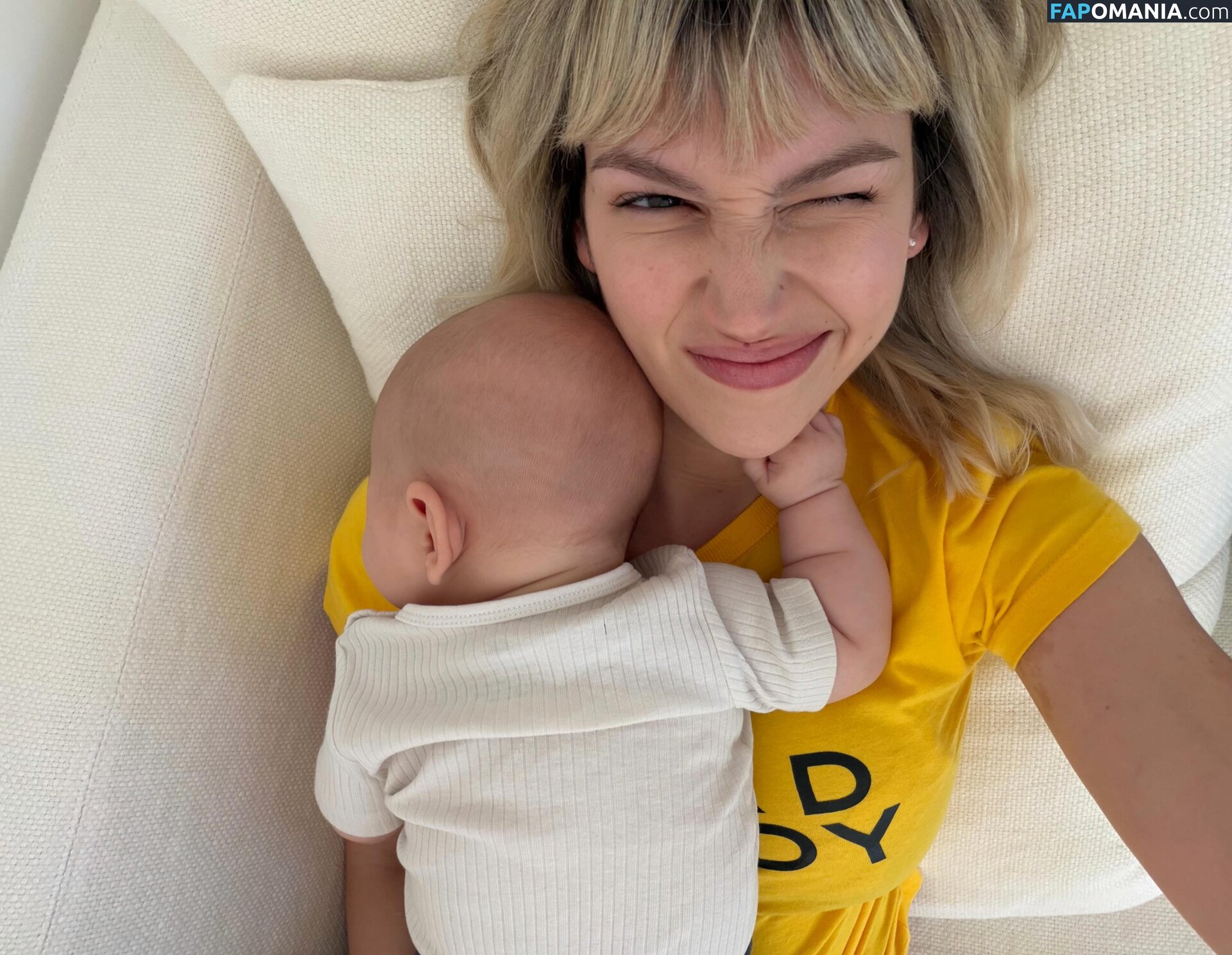 Úrsula Corberó / ursulolita Nago OnlyFans  Przeciekłe zdjęcie #5