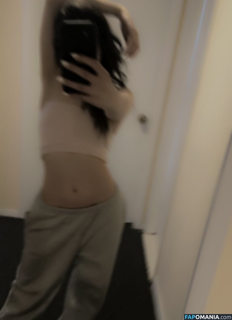 Unlov3ly / unholysrevenge / unlov3lyy Nago OnlyFans  Przeciekłe zdjęcie #3