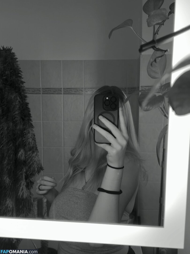 dieheissemaus / uptempo_lea Nago OnlyFans  Przeciekłe zdjęcie #13