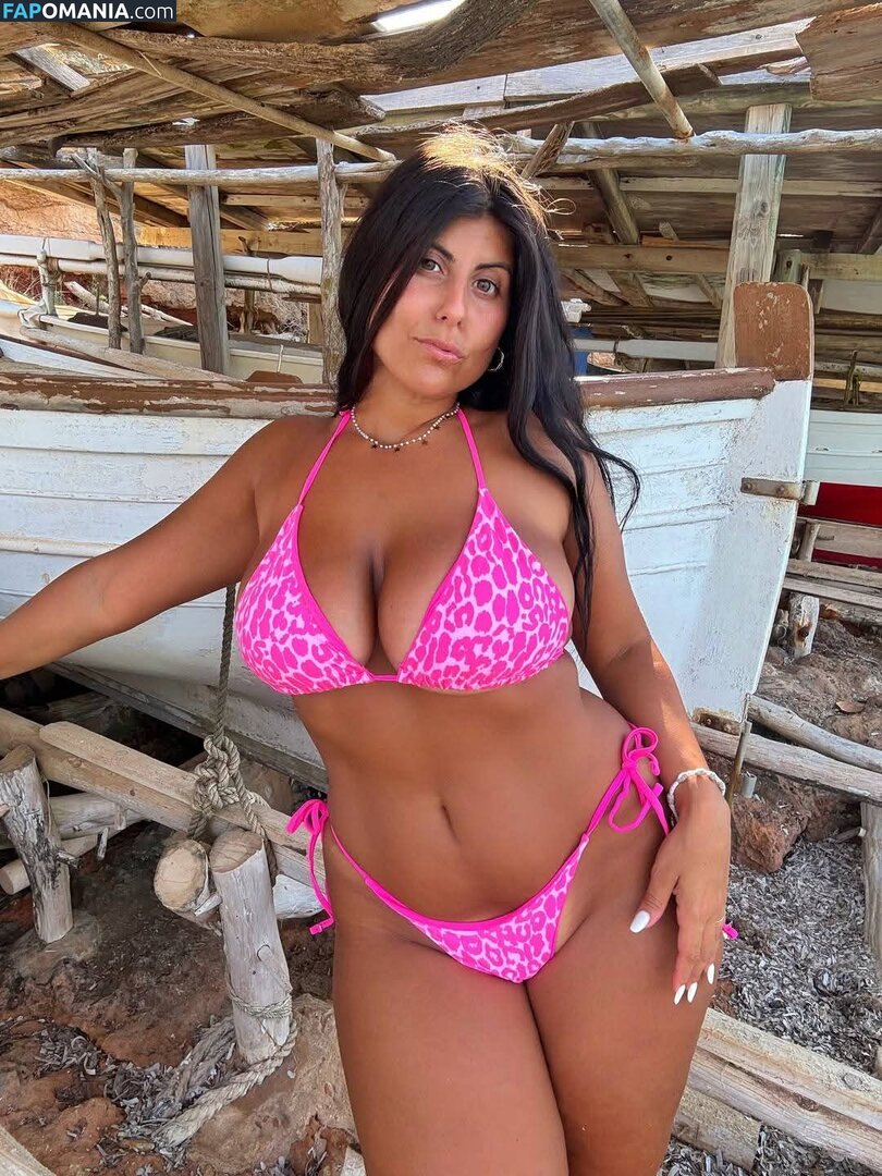 Valentina De Nucci / valentinadenucci Nago OnlyFans  Przeciekłe zdjęcie #1