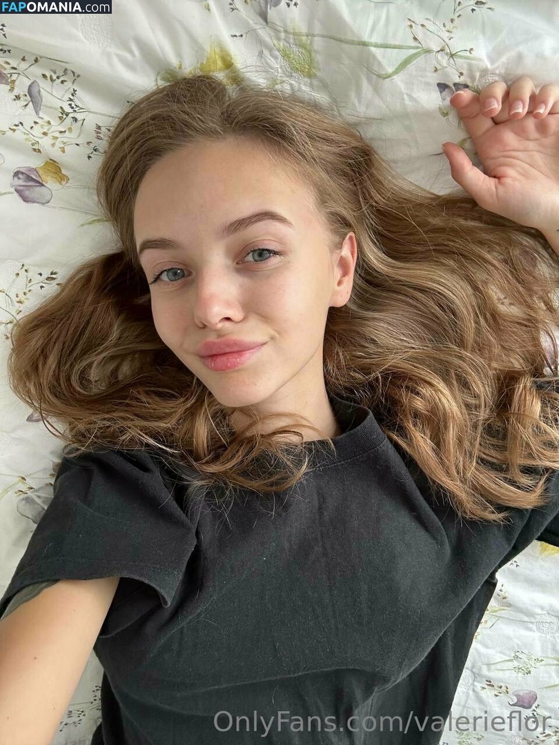 valerieflor / valerieflores Nago OnlyFans  Przeciekłe zdjęcie #24