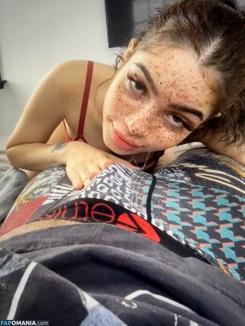 howloud / vanessaswrlddd Nago OnlyFans  Przeciekłe zdjęcie #4