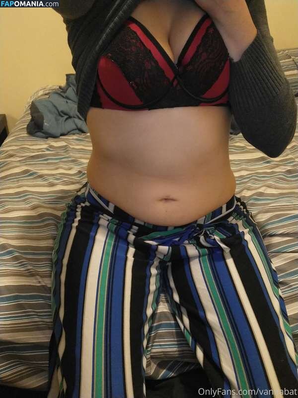 VannaBat Nago OnlyFans  Przeciekłe zdjęcie #1