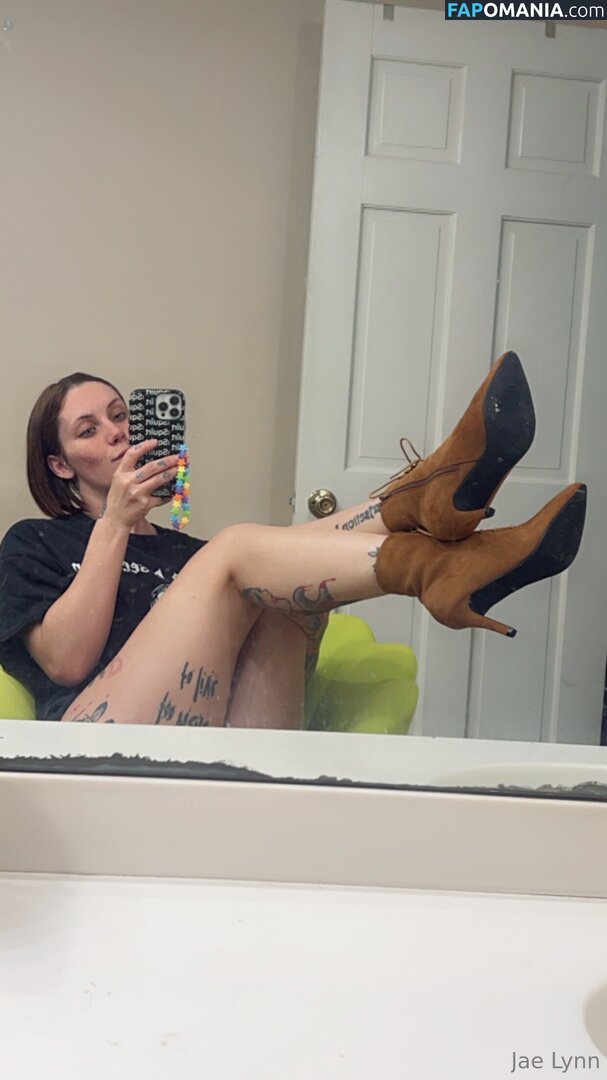 tatsandtoes813 / velvet_trixxx_free Nago OnlyFans  Przeciekłe zdjęcie #1
